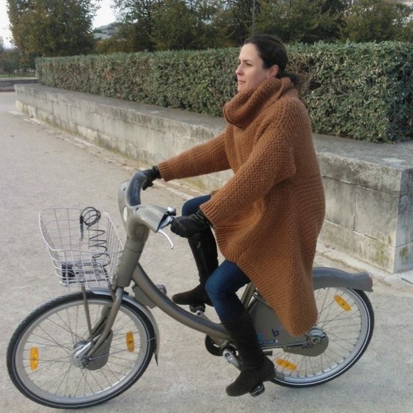 Style: Classy, Sassy, Elegant, Edgy, Chic, OnTrend - Picture 3 of 8